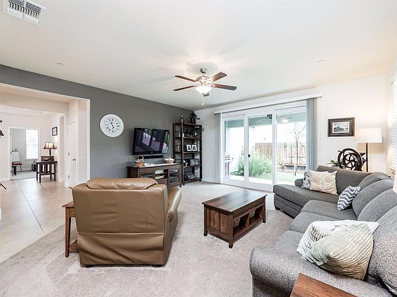 4th image of 6687 E Farrin Ave