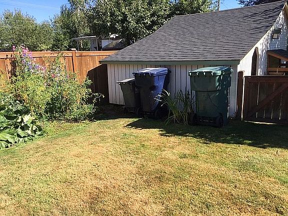 alley access garden/parking