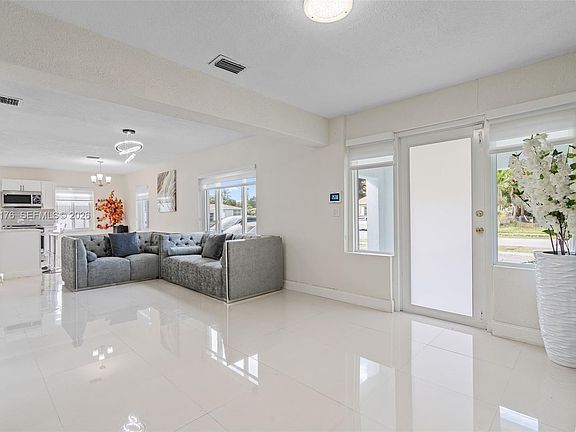 5th image of 9251 Little River Blvd