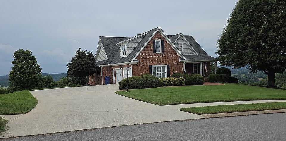 1st image of 221 Windcrest Pl NW
