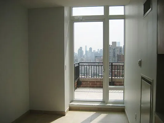 Rented by Sotheby's International Realty | media 3
