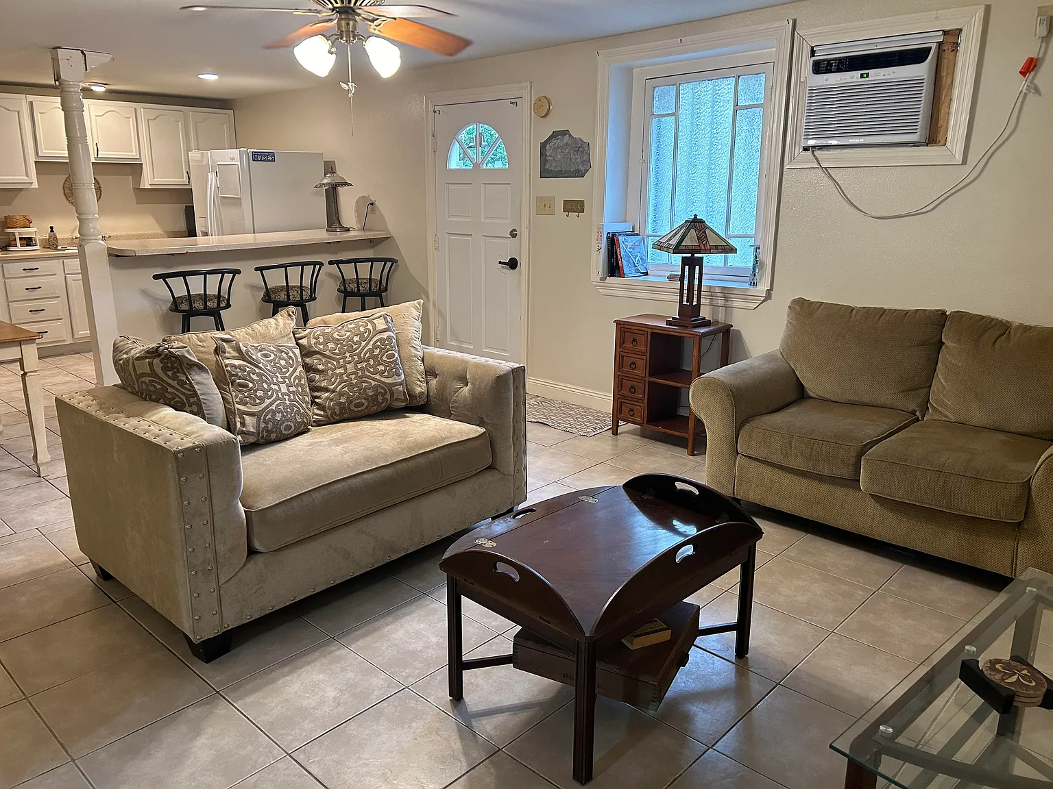 3301 Napoleon Ave — Photo 3
