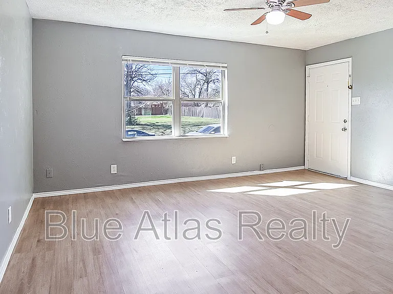 1212 Riverview Dr #B — Photo 4
