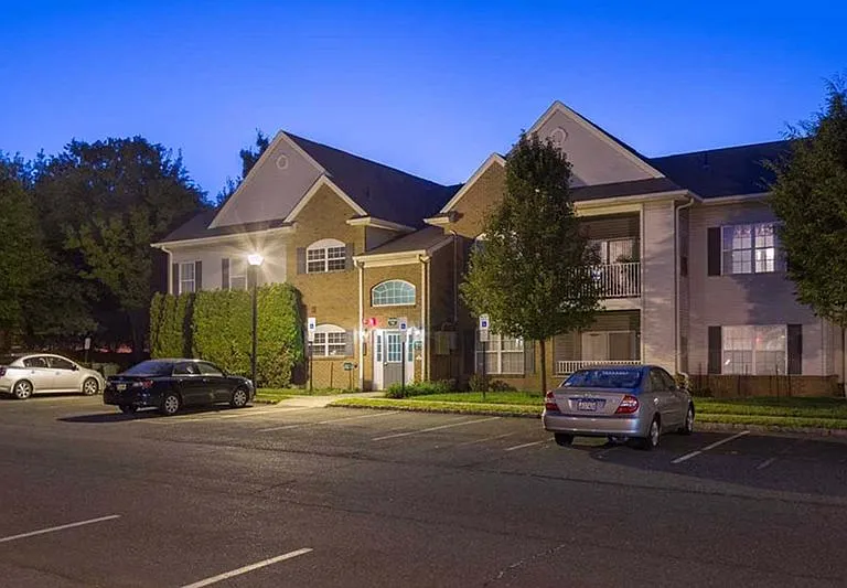 Fair Lawn Commons — Photo 16