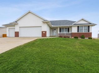 210 Gaddis Blvd NE, Walford, IA 52351