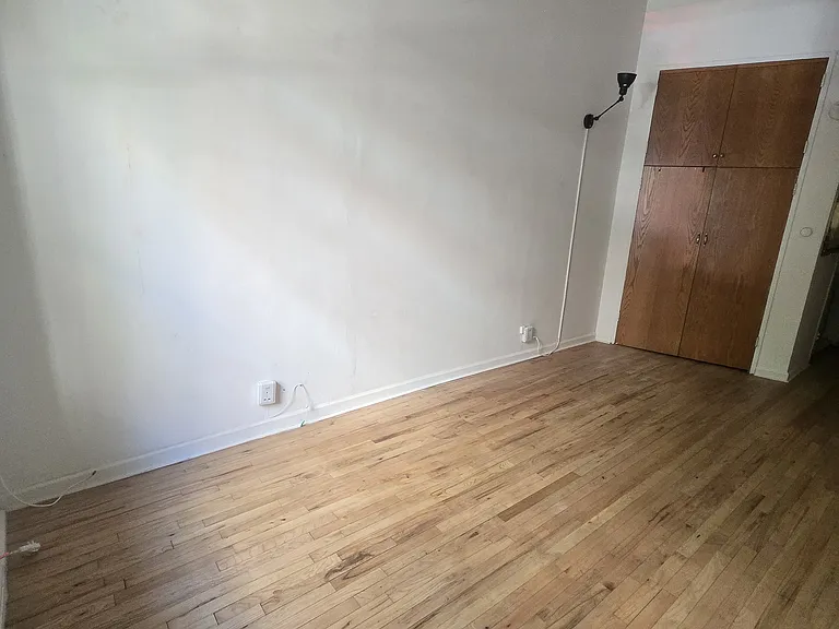 414 E 88th St #1D — Photo 14