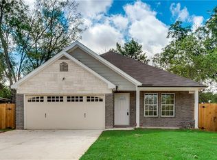 8325 Redonda St, White Settlement, TX 76108