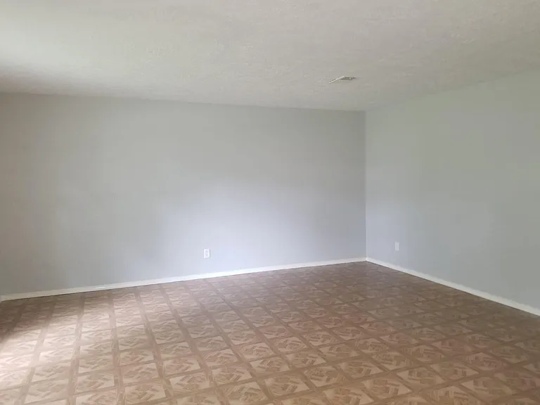 3911 Brightwood Dr — Photo 11