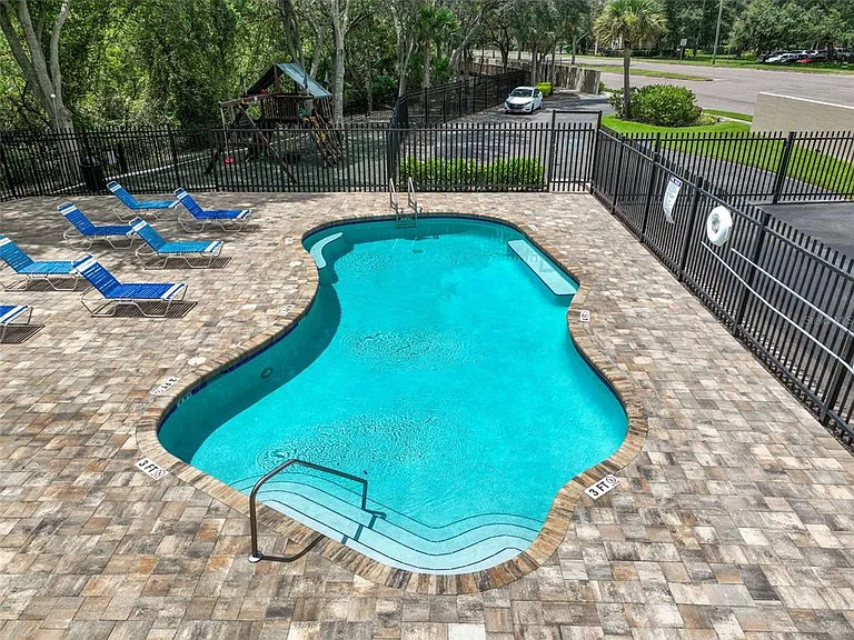 4321 Deermont Cir — Photo 38