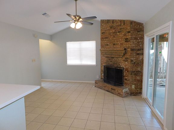 5th image of 2606 Garrettson Dr