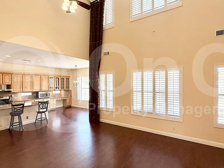 3137 E Fandango Dr — Photo 4