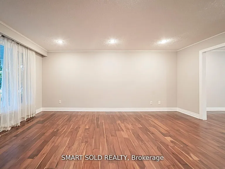 120 Abbeywood Trl — Photo 9
