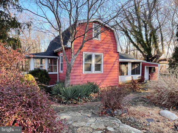 632 1st Ave, Deptford, NJ 08096