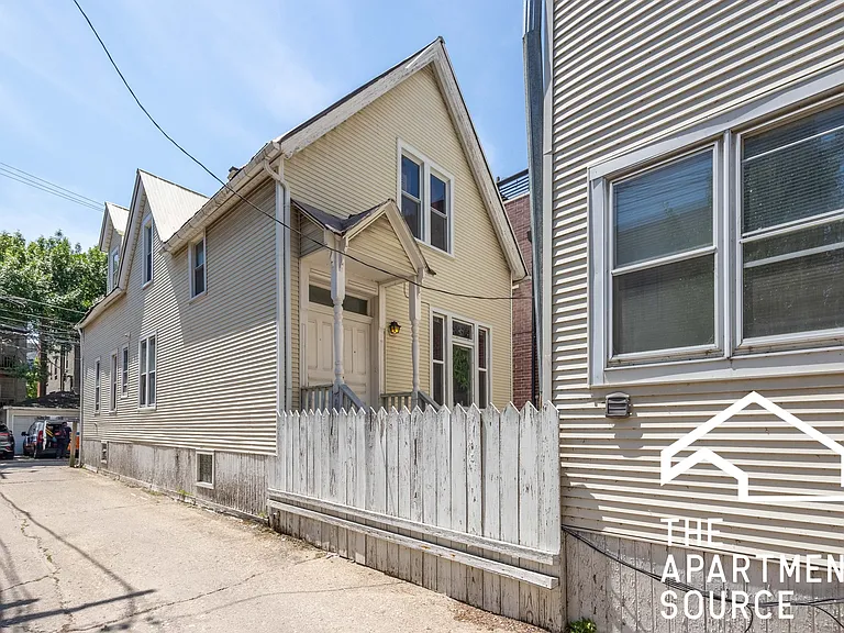 1315 W Melrose St #CH — Photo 11