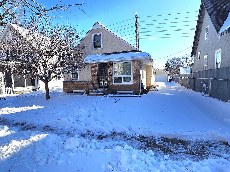 1st image of 2423 California St NE