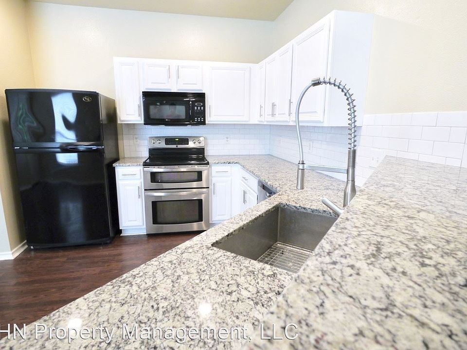 1st image of 1118 Windmill Palm