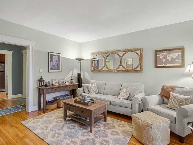 335 S Huntington Ave #9 — Photo 2
