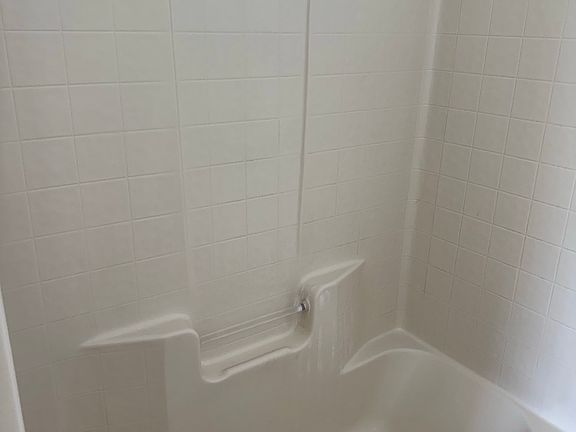 2nd image of 532 Wilton Cir #532