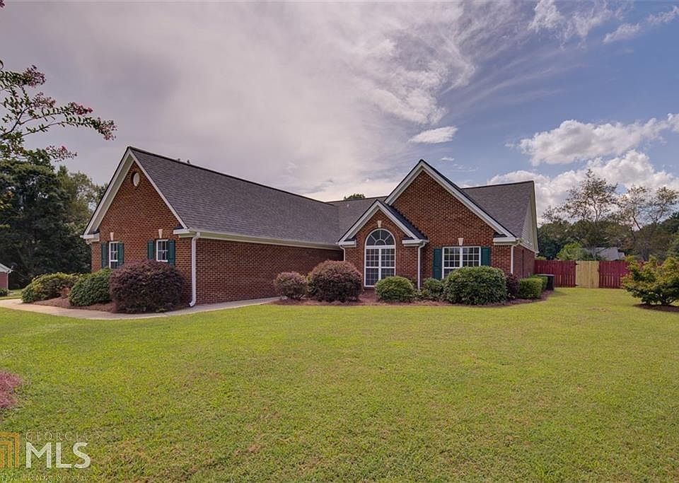 1st image of 254 Meadowcreek Dr