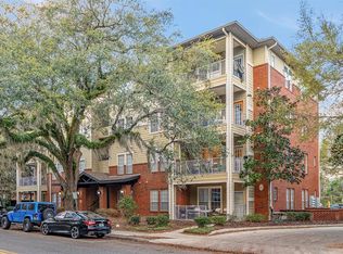 1142 SW 9th Rd APT 202, Gainesville, FL 32601