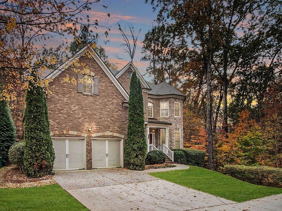 1st image of 450 Cooper Woods Ct SE