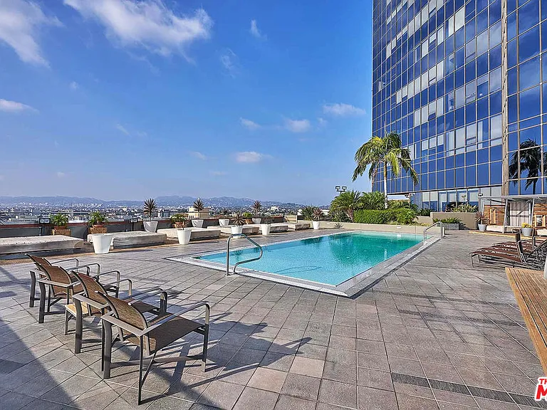 1100 Wilshire Blvd #2108 — Photo 21