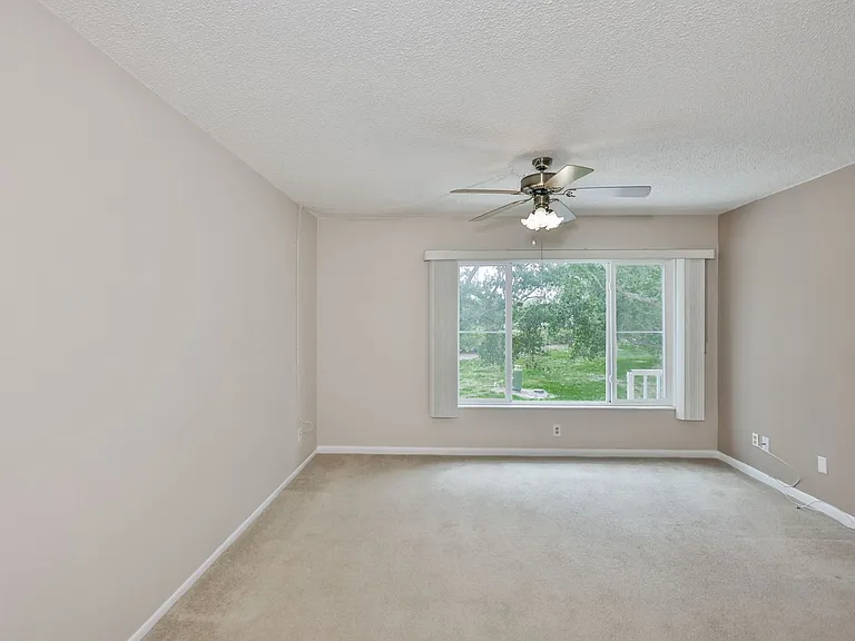 2287 Philippine Dr #29 — Photo 8