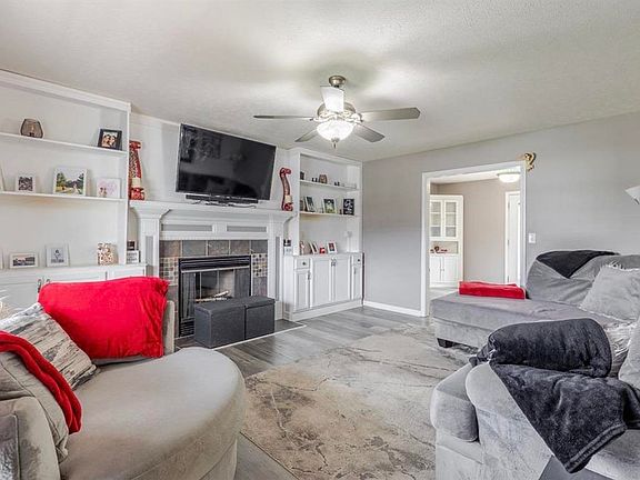4th image of 415 Nicholas Ridge Dr