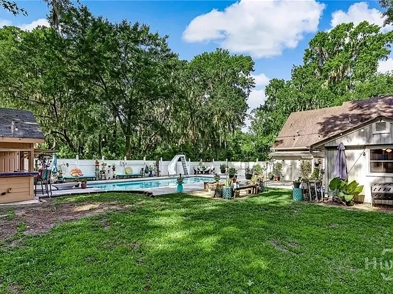5020 Laroche Ave — Photo 36