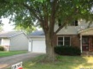 804 Freemans Farm Rd, Springfield, IL 62704