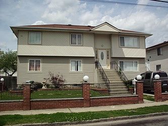 1st image of 23 3rd Ave
