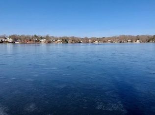 47 Lakeshore Dr, Bellingham, MA 02019