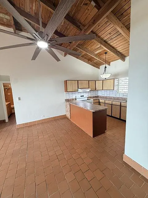 2 bed, $2,500 — Photo 3