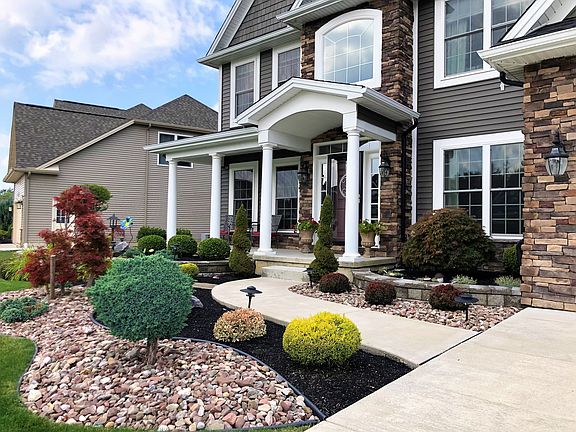 2nd image of 43 Worthington Ln