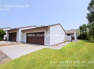 14 Cedar Hills Dr, Pocatello, ID 83204