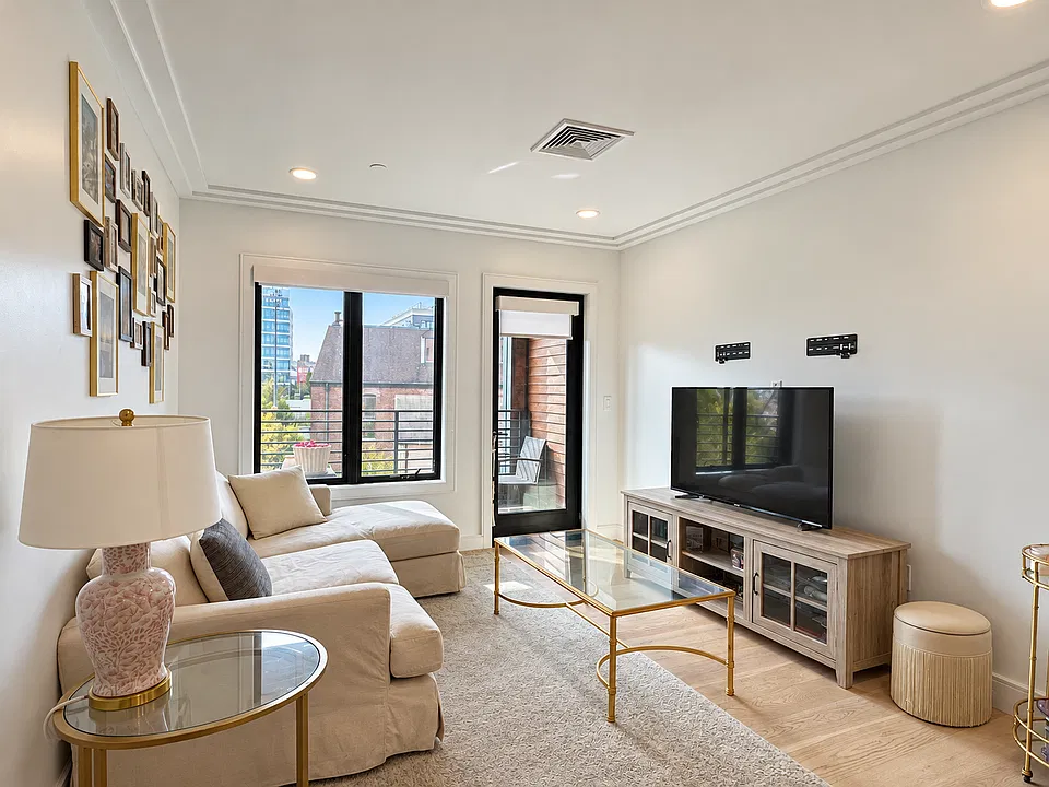 50 Leo M Birmingham Pkwy #406