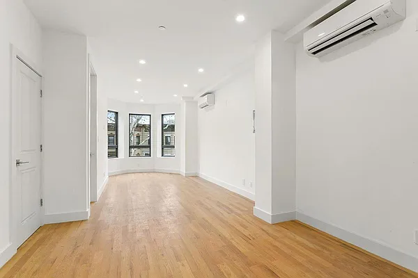 Rented by Verus Real Estate | media 21