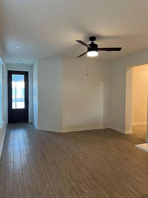 3 bed, 2.0 bath, 1234 sqft, $2,000 — Photo 4