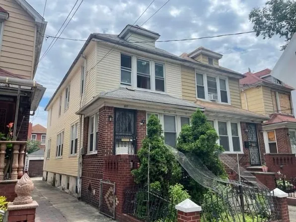 817 E 45th St, Brooklyn, NY 11203