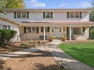 515 S Wille St, Mount Prospect, IL 60056
