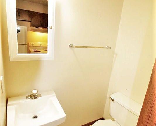 4th image of 1016 Jackson Ln #1016
