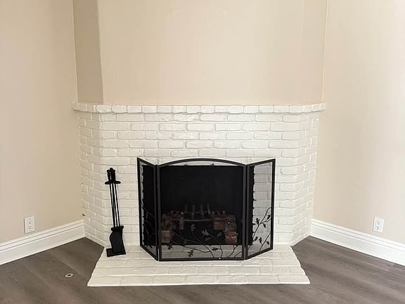 3rd image of 704 S Eastbury Ave