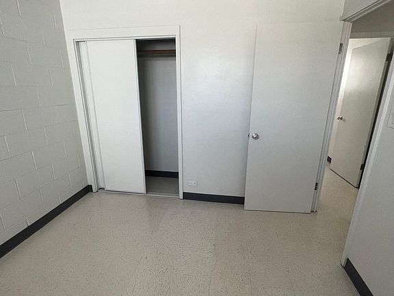 Available 1 Bedroom for new renter.