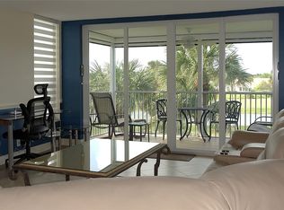 3970 Oaks Clubhouse Dr APT 402, Pompano Beach, FL 33069