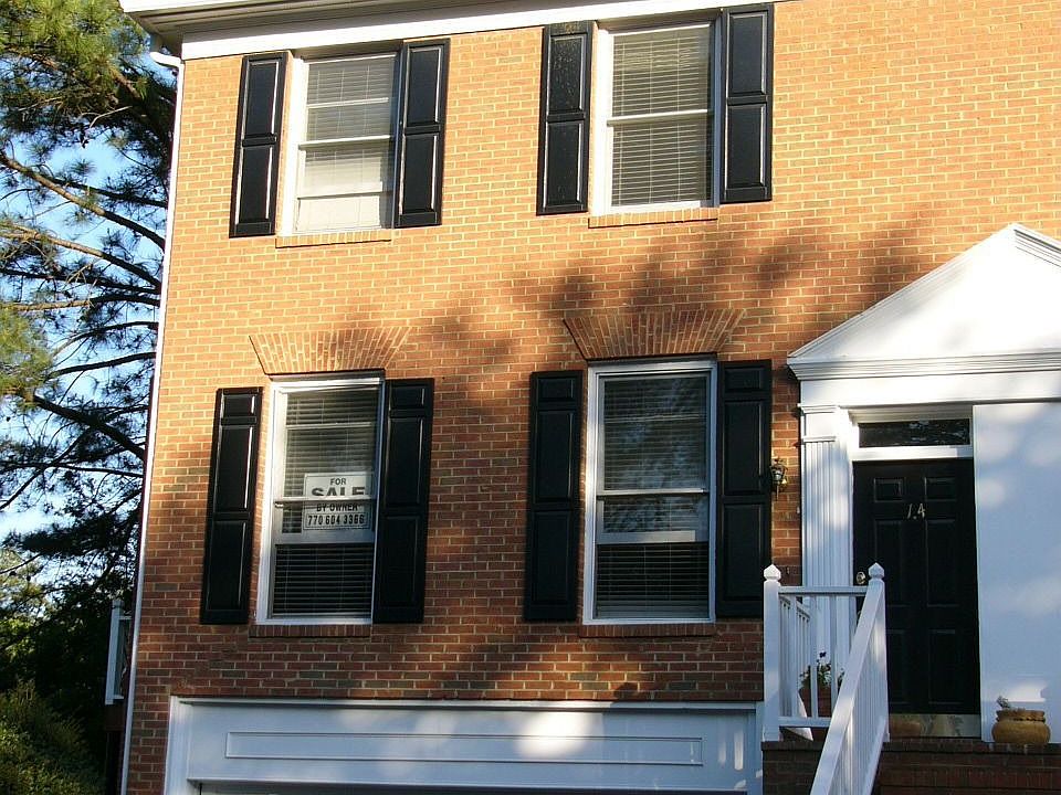 All Brick Exterior w/ 2 Car Garage