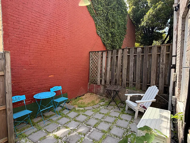 511 6th St NE #1 — Photo 14