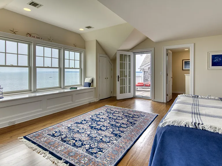 1390 Willow Terrace Ln — Photo 10