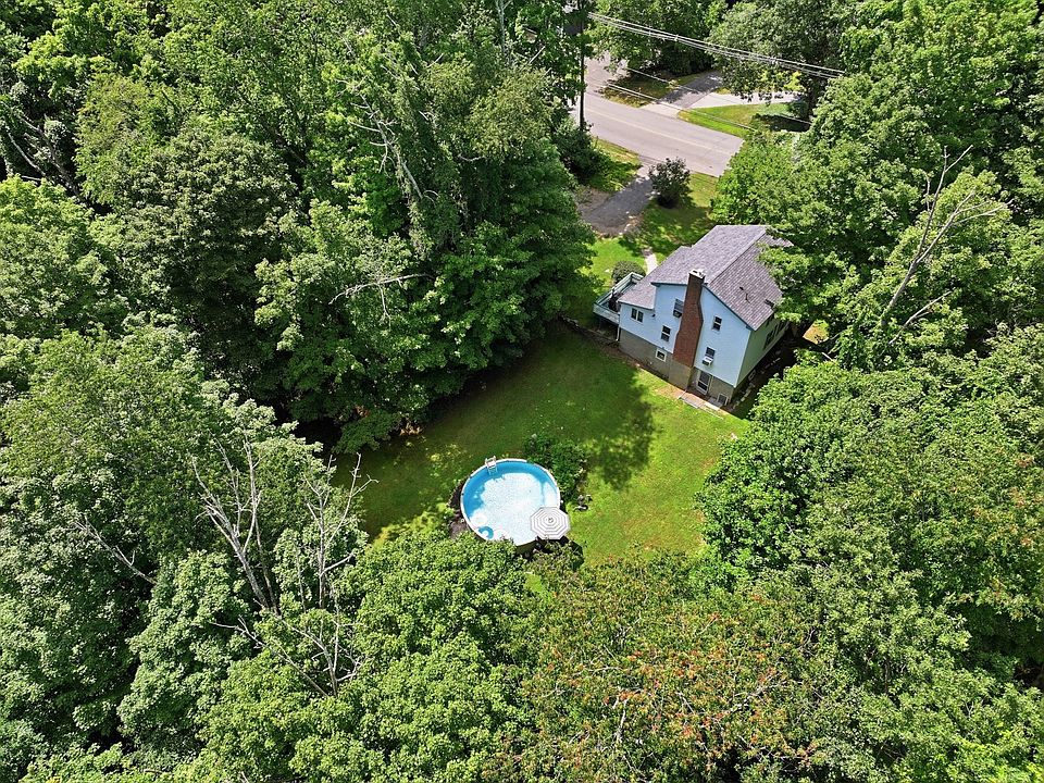 1st image of 18 Fiske Hill Rd