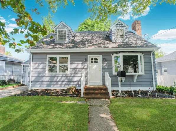 155 Burbank Ave, Staten Island, NY 10306