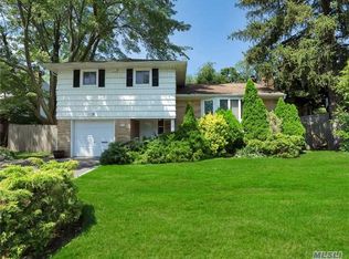 27 Kirkwood Dr, Glen Cove, NY 11542
